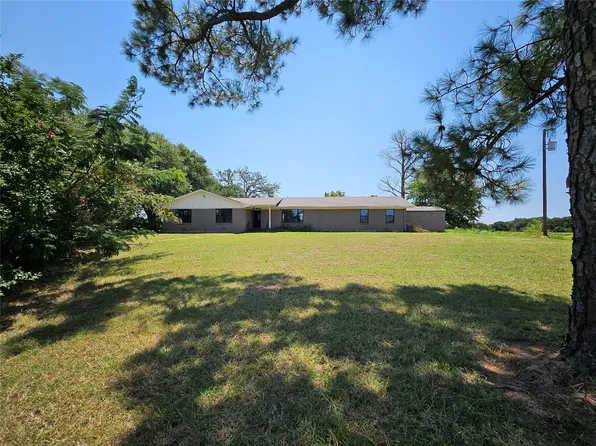 2100 E Fm 4, Cleburne, TX 76031