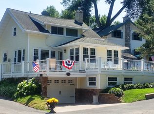 2800 Center Rd, Wayzata, MN 55391