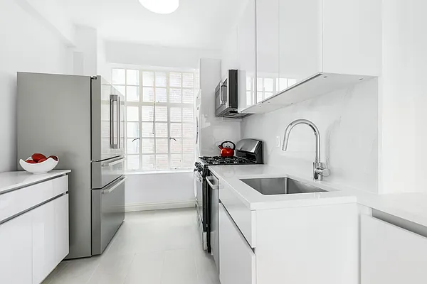 Sold by Douglas Elliman | media 4