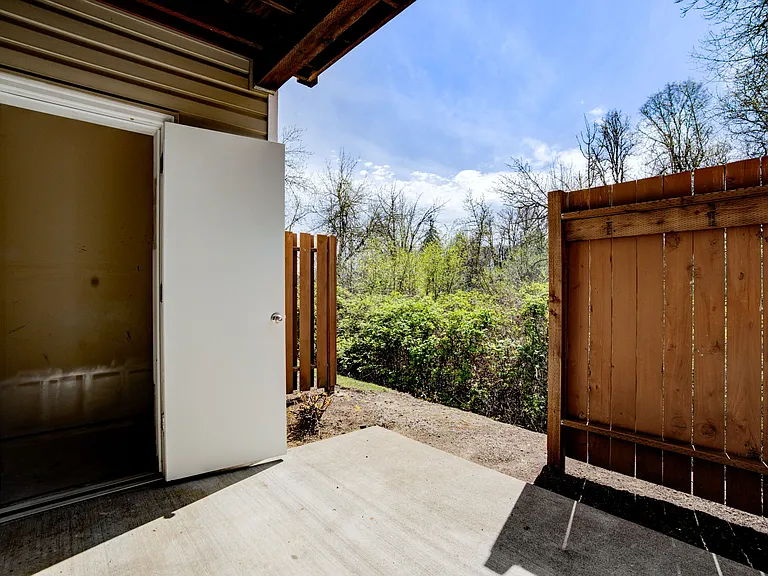 Legacy Oaks Apartments — Photo 41