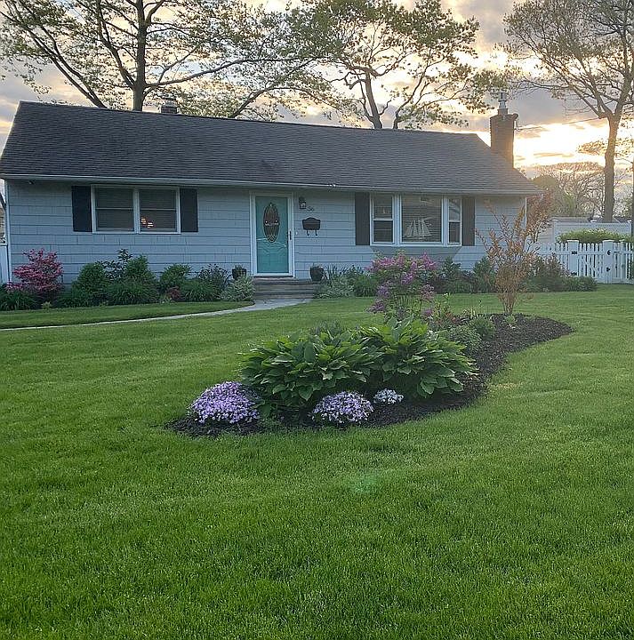 36 Pequot Ln, East Islip, NY 11730 Zillow