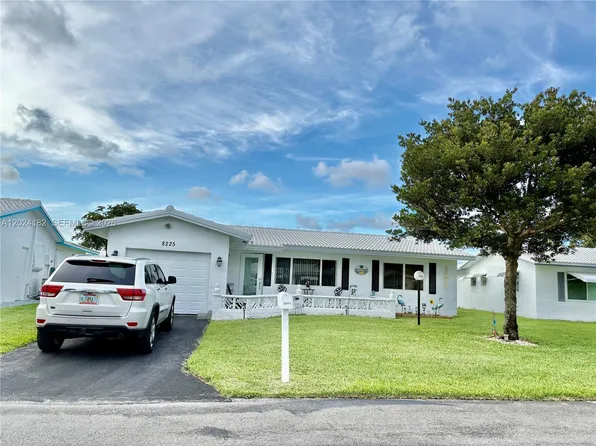 8225 NW 12th Ct, Plantation, FL 33322