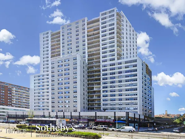 125-10 Queens Boulevard image 28 of 28