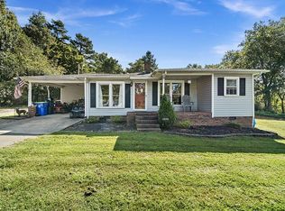 1898 McClain Trl, Lincolnton, NC 28092
