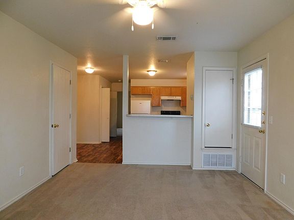 3rd image of 4404 Sylvia Dr APT D