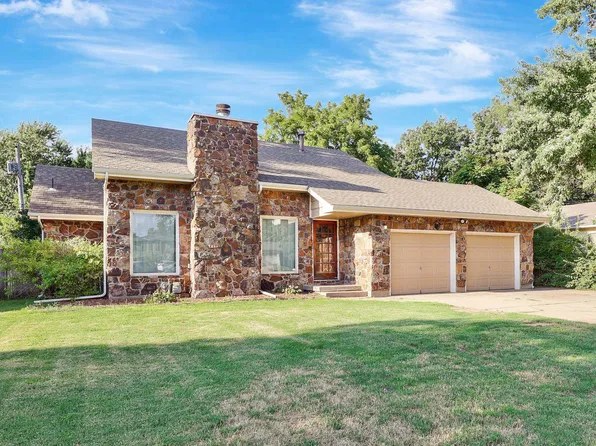 4633 W Whitehall St, Wichita, KS 67212