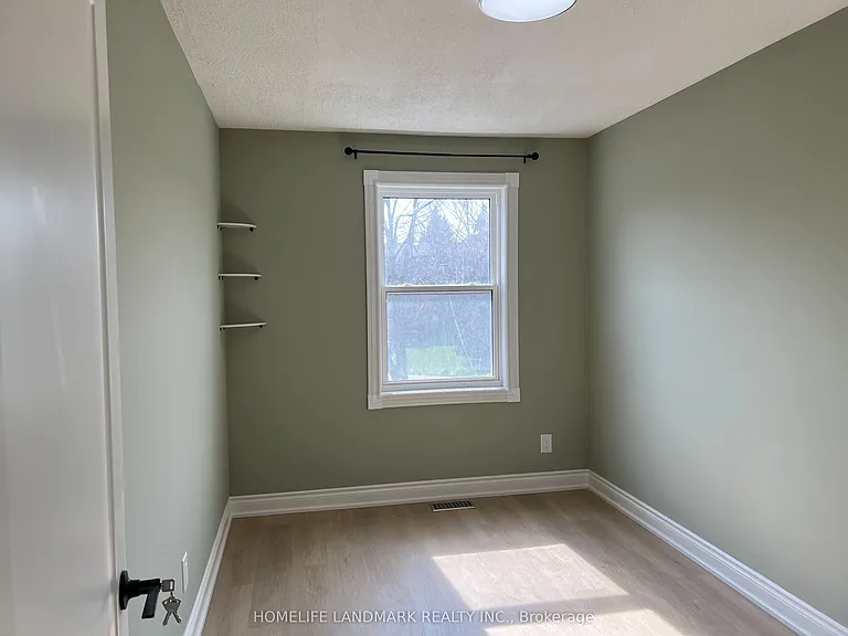 70 Lady Churchill Ct — Photo 13