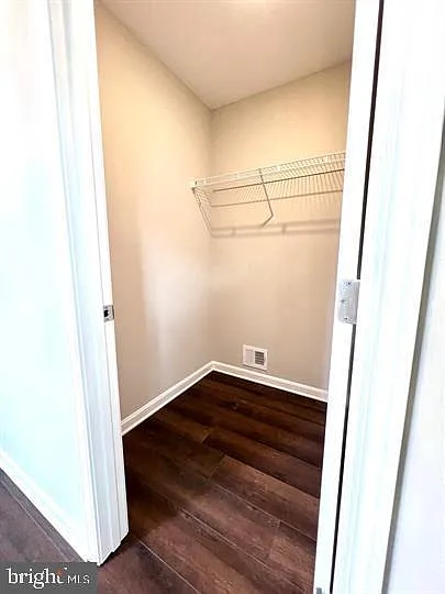 2105 Ruatan St — Photo 7