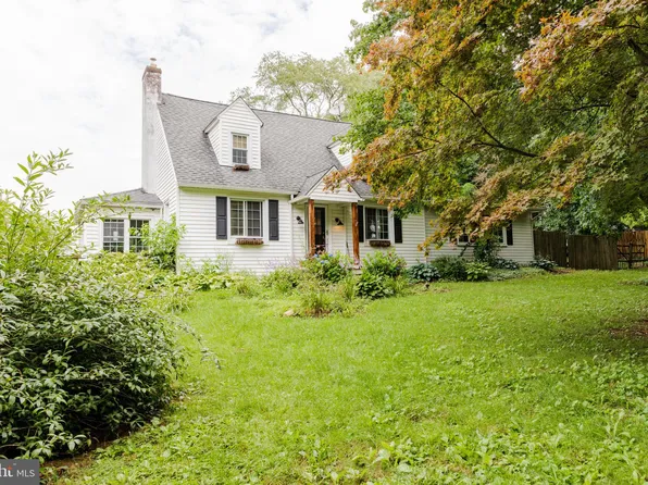 201 Monacy Rd, Coatesville, PA 19320