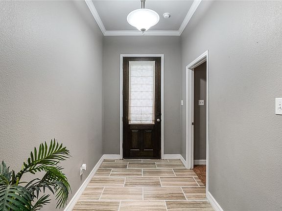 3rd image of 15409 Basswood Drive