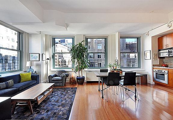 4th image of 80 John St #21BB