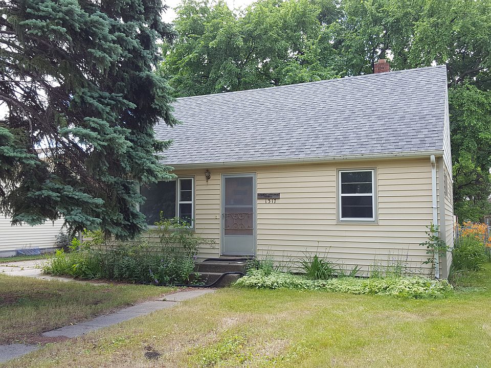 1st image of 1317 11th Ave N