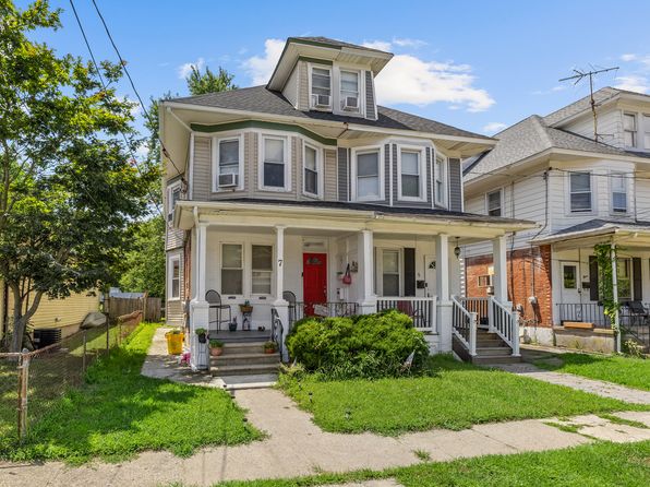 7 Scammell Ave #1