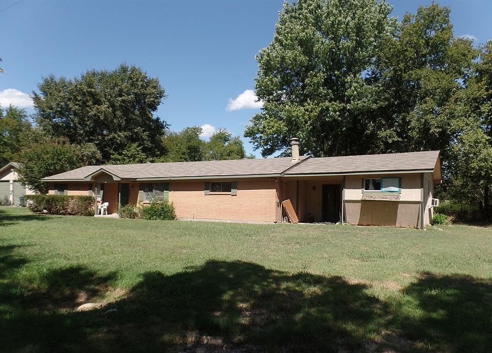 1st image of 414 County Road 2241