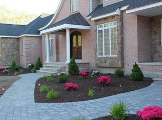 5 Cook Ln, Westport, MA 02790