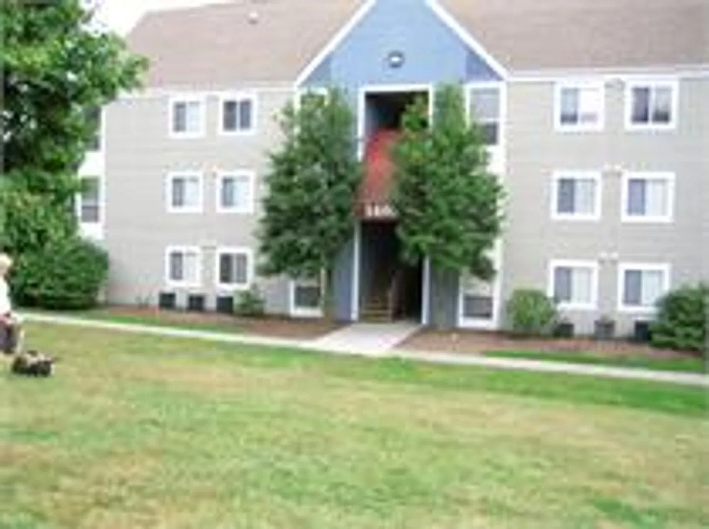 Spacious 4bd/2ba Apartment at Hunters Ridge Condominium — Photo 1