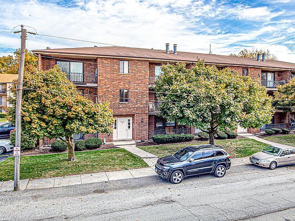 2nd image of 10501 S Highland Ave #302A
