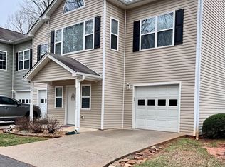 176 Pointe Cir, Dahlonega, GA 30533