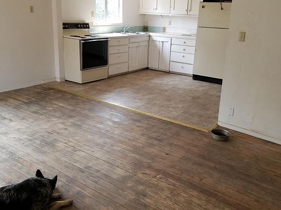 2nd image of 803 Narregan St