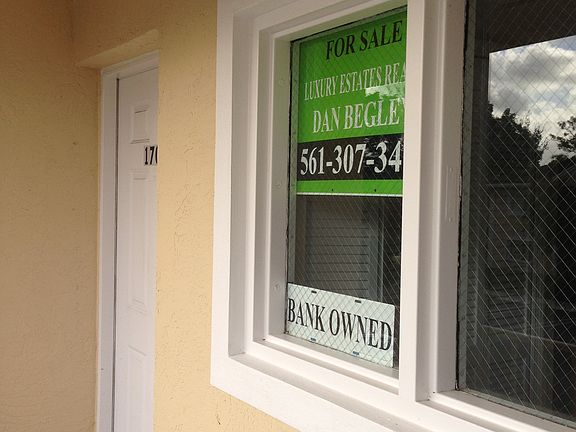 3rd image of 1707 Palm Beach Trace Dr
