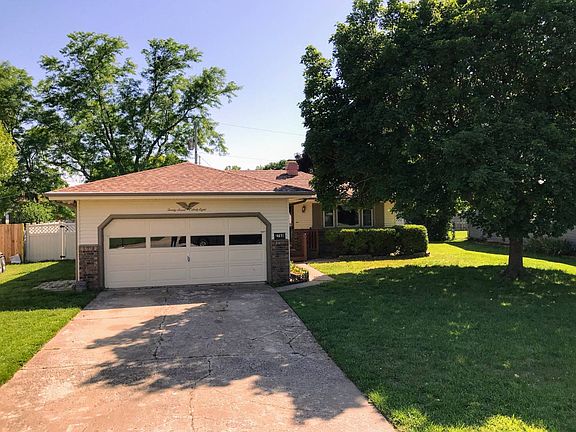 2nd image of 2768 Bret Ave