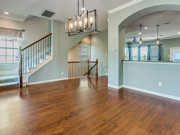 3rd image of 6490 Riviera Dr