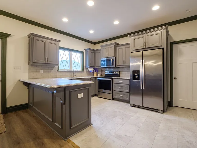 4063 McKenzie Ln — Photo 3