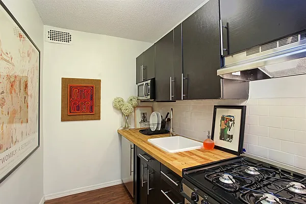 Sold by Corcoran | media 15