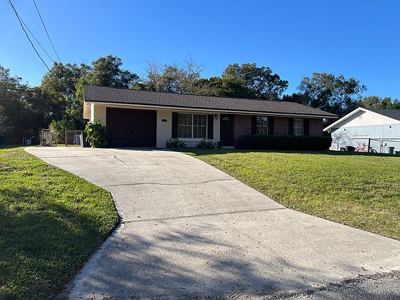 2nd image of 242 Grande Vista St