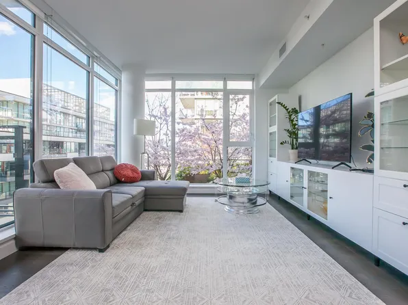 8199 Capstan Way #1107, Richmond, BC V6X 1R5