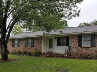 837 Chesnut Hill St, Chipley, FL 32428