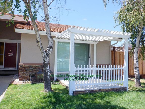 2nd image of 7203 Shea Ct