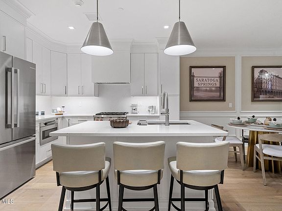 4th image of 19 Washington Street #254 B2