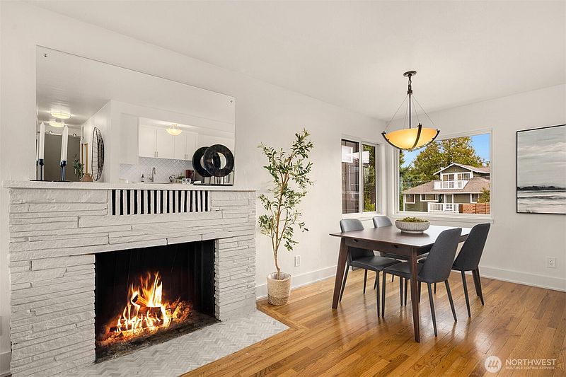 5th image of 6714 36th Avenue SW