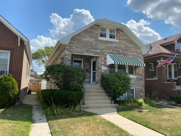 2219 Clinton Ave, Berwyn, IL 60402