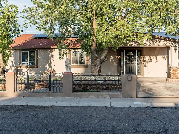 34th St Real Estate Photos-100