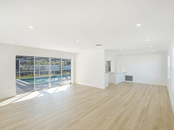 4th image of 1730 NW 170th Terrace