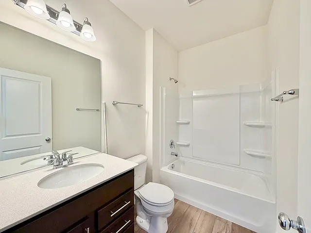 3200 Peyton Cir — Photo 13