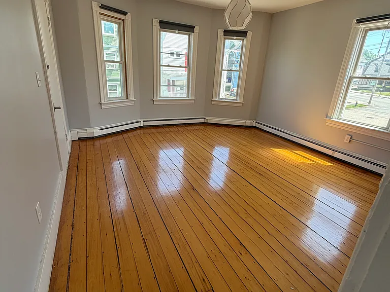 73 Carrington Ave #2 — Photo 7