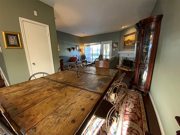 4th image of 3550 Country Square Dr APT 304