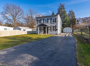 521 Marshall Dr, West Chester, PA 19380