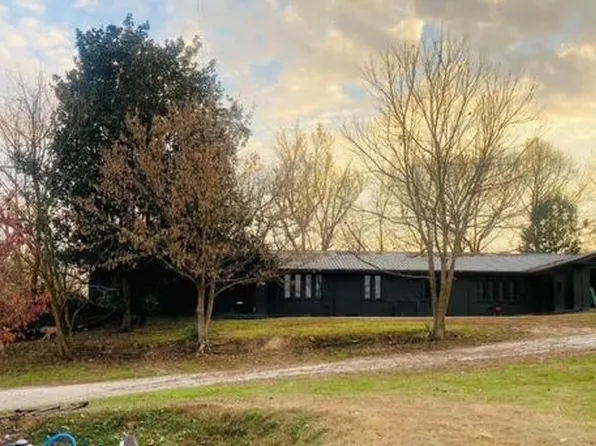 4805 Main St, Clay City, KY 40312