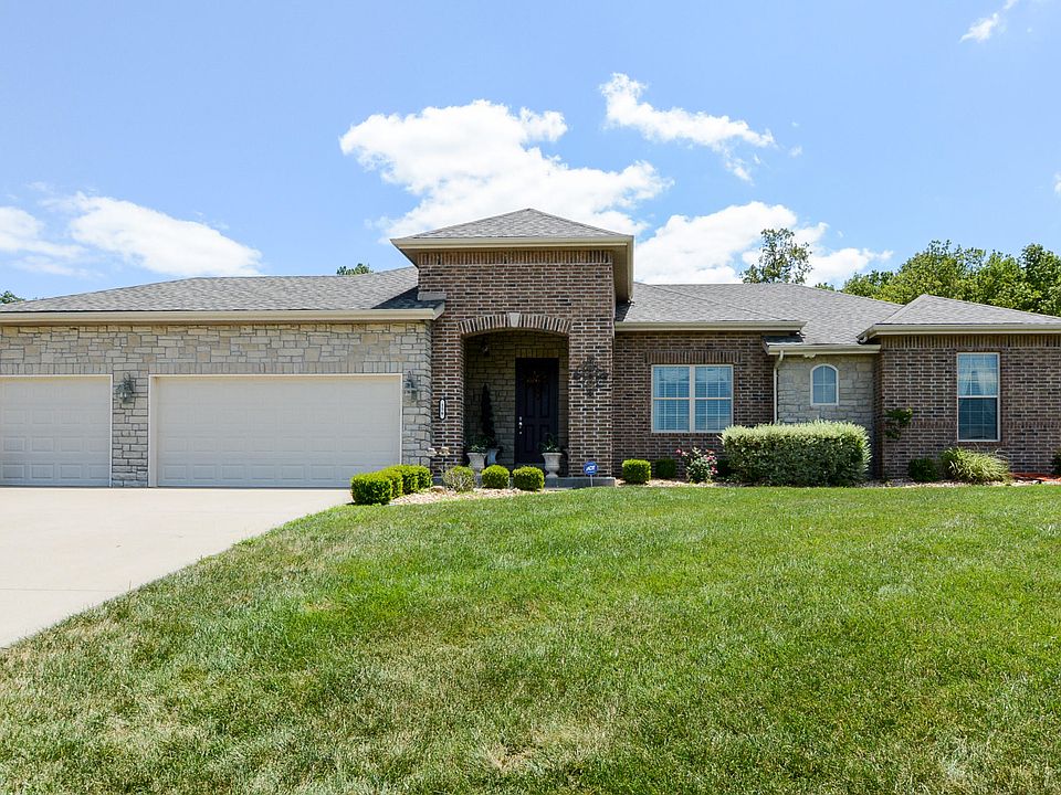 1st image of 156 Greystone Dr