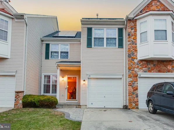 30 Hastings Ln, Hainesport, NJ 08036