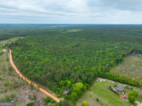 1099 Dixon Rd, Milledgeville, GA 31061
