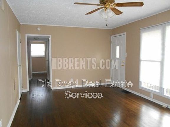 5th image of 912 Sorg Pl