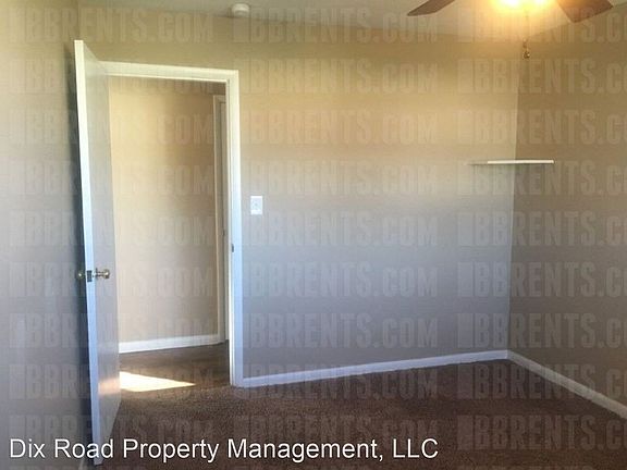 5th image of 409 Clara Dr