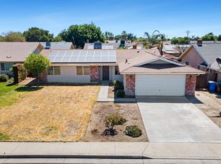 2117 Beechwood Ct, Hanford, CA 93230