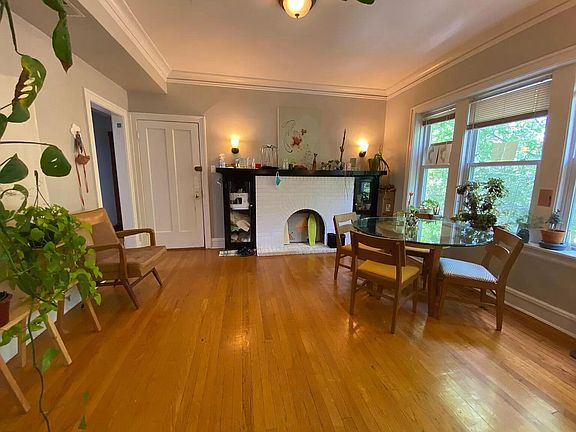 2nd image of 2605 N St Louis Ave APT 1