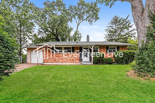 683 Fairborn Rd Photo 1